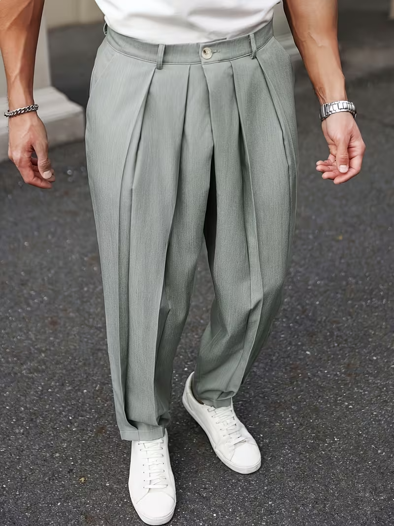 Men's Wide-Leg Pleated Pants